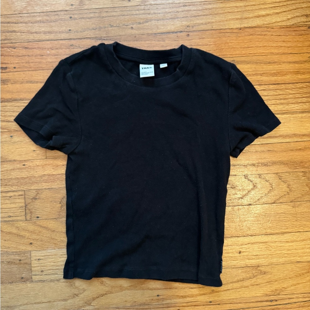 Aritzia TNA Black Tee